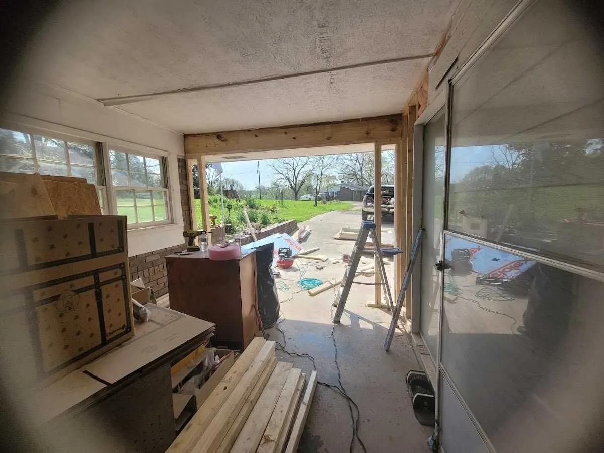 Air movers and dehumidifier for Drying & Dehumidification in Rumford